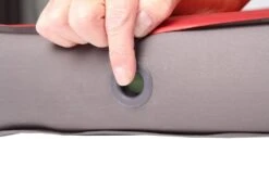 Exped MegaMat 10 LXW Slaapmat Rood -Buiten Kamperen 40112 exped megamat 10 lxwrubyred slaapmat