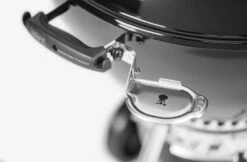 Weber Master-Touch GBS Premium SE E-5775 Houtskoolbarbecue -Buiten Kamperen 52246 weber master touch gbs premiumhoutskoolbarbecue