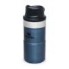 Stanley The Trigger-Action Travel Mug 0,25L Blauw 2 Stanley The Trigger-Action Travel Mug 0,25L Blauw -Buiten Kamperen 82043 stanley the trigger action travel mug 025l